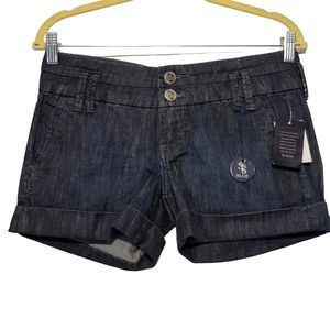 STS Blue NWT Women’s Denim Blue Dark Rinse Flap Pocket Shorts Size 28" x 4"